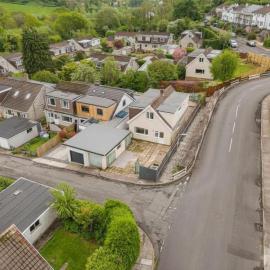 Spacious 4BRDetached Home 10 Min Walk to Cowbridge, Hotel in Cowbridge