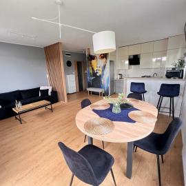 Apartament Partyzantów Koszalin WiFi balkon niedaleko Amfiteatru i Filharmonii parking garażowy