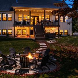Four Sisters Cottage- Walk to Sister Bay, Fireplace, Ping Pong & More