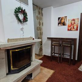 Pamporovo, Ski-In Ski-Out, Family Apartment, Lift Access