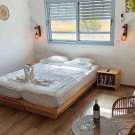 מדבריות השחר, hotel en Dimona