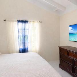 Mk Draxhall ocho rios palm gated pool gym, hotell i Steer Town