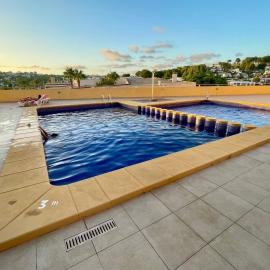 Apartamento en Moraira Centro con Piscina