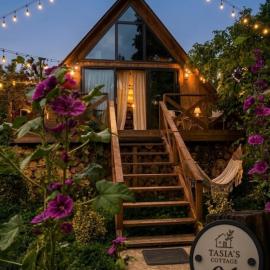 Tasia's Cottage, готель у місті Tsalka