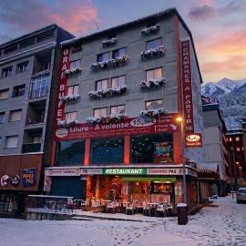 Hotel Les Neus, hotelli kohteessa Pas de la Casa