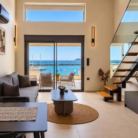 The Harbor Loft, hotel u gradu 'Karistos'