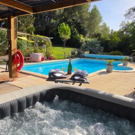 Domaine à l'Aise - Piscine chauffée