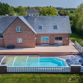 Villa 8 personnes 4 chambres avec piscine au coeur de la Baie de Somme, hotel u gradu Woignarue