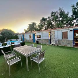 Habitación privada frente al mar, хотел в Mareny de San Lorenzo