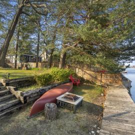 River Access Cottage Mins to Beach
