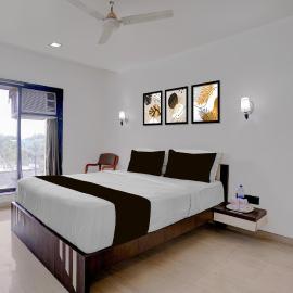 Townhouse RTO Office Silvassa Formerly Hotel Utkarsh, hotel en Silvassa