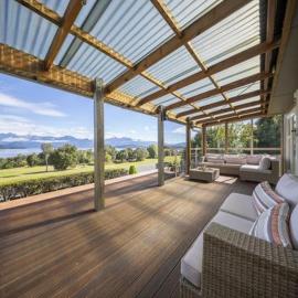 Manapouri Lakefront