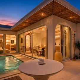 NEW! Villa Sparta - 1BR Villa in Kerobokan, Hotel in Kerobokan