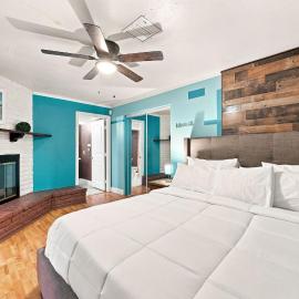 NEW Pool Gym Resort Village Central to PHX Tempe Scottsdale and Sky Harbor