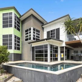 Luxury Family House with Panoramic Ocean Views