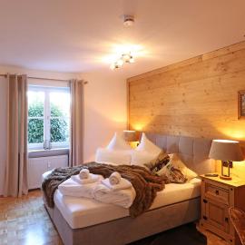 Ruhige Chalet-Style Suite am Kurpark neben der Therme, Hotel in Oberstdorf