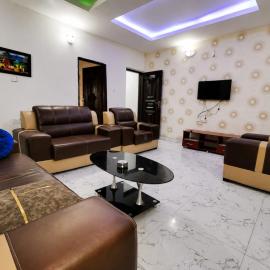 P M Serviced Apartments, hotel em Lagos