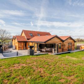 Megan's Hideaway | Luxury 4 Bed Retreat