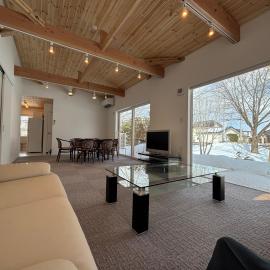 Rental House Towada Yuzuriha Gallery Stay City, Hotel in Towada