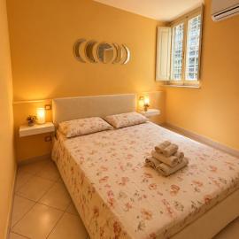 Piazza Napoleone Sweet apartment