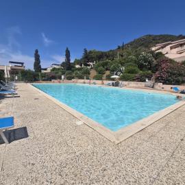 Cala Rossa 44, hotel a Nisporto
