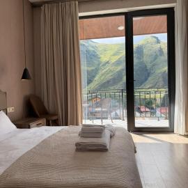 Hotel Sweet Night