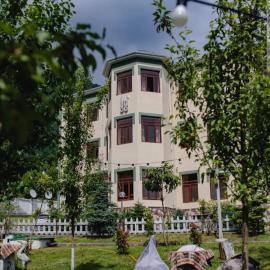 White Boutique Hotel Qabala, hotel en Mekhrably