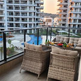 Pool and Sea View 1 Bed Spacious Apartment