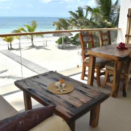 Tremendo Beachfront Apartment