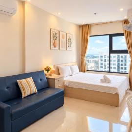 Shi House 13 - Studios The Raibow Vinhomes Q9, hotel a Long Bình