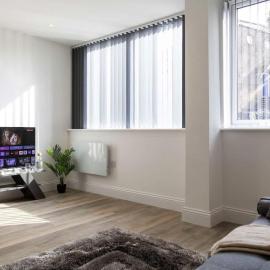 2 Bed Apartment in Central Gravesend w Games Room