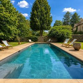 바이버리에 위치한 호텔 Quarry Hill Farm in Bibury with Heated Pool & Spa