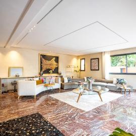Villa Julia Golf Pool Breakfast