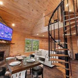 MoonLight Treehouse At Belgrade Hospitality, hotel a Belgrade