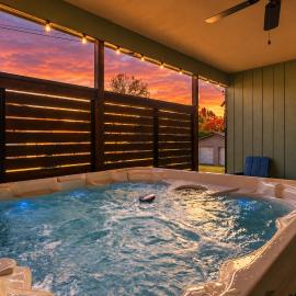 Guest Favorite Cottage Nr Dollywood Hot Tub, Fire Pit, Cable, New Deck