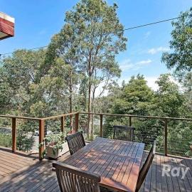 Get Back 2 Basics Rathmines An elevated, comfortable studio featuring captivating Lake Macquarie views and multiple private areas located just a 15-minute drive from Toronto