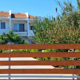 Villa Maroula
