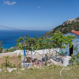Romantic Sea View Cottage with Private Terrace