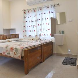 Hotel Golden Aura, Kanyakumari, hotel di Kovakulam