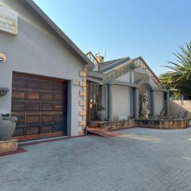 Kungwiniguesthouse, hotel en Bronkhorstspruit