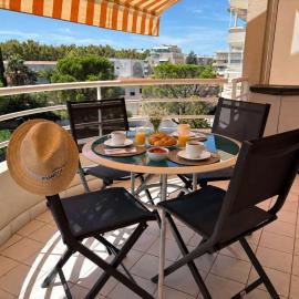 SR110-307 Appt 2 pièces 4 couchages ST RAPHAEL
