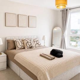 Luxury 1 Bed in Harrow, sleeps 5, 14 minutes from Wembley, ξενοδοχείο σε Hatch End
