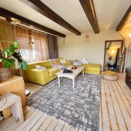 Escape House Old Town Brașov & Private Garden, Hotel in Braşov