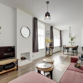 HaagsHuisje- eigen appartement, dichtbij alles, stijlvol