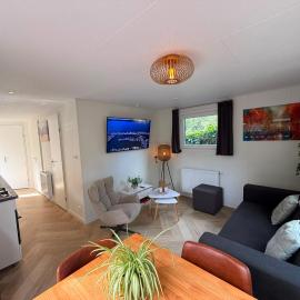 Chalet met eigen buiten jacuzzi Hoenderloo Veluwshof