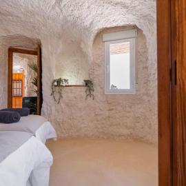 Cave Alba - Hosted by Cave-Stay