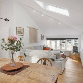 Stylish Waterfront Apartment Penryn & Falmouth, hotel di Penryn
