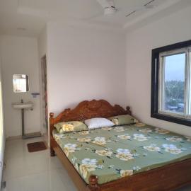 P V J RESIDENCY 2 Brindavan, khách sạn ở Pithāpuram