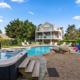데니스에 위치한 호텔 Water Views Private Pool Access to Cove