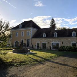 Morance route des bretonnier ecommoy, viešbutis mieste Écommoy